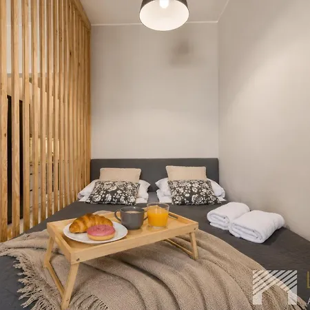 Apartment Gdanska Street By Lookap